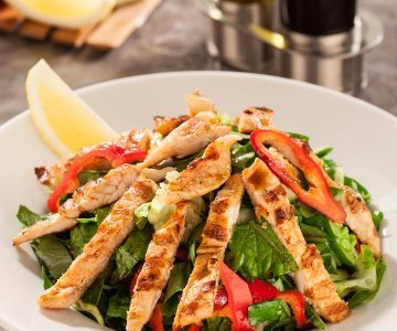 Izgara Tavuk Salata / Grilled Chicken Salad