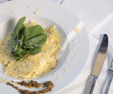 Fesleğen Soslu Ravioli / Basil Sauce Ravioli